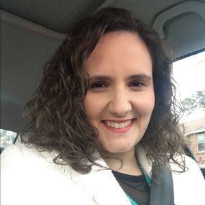 Meet your Posher, Sara